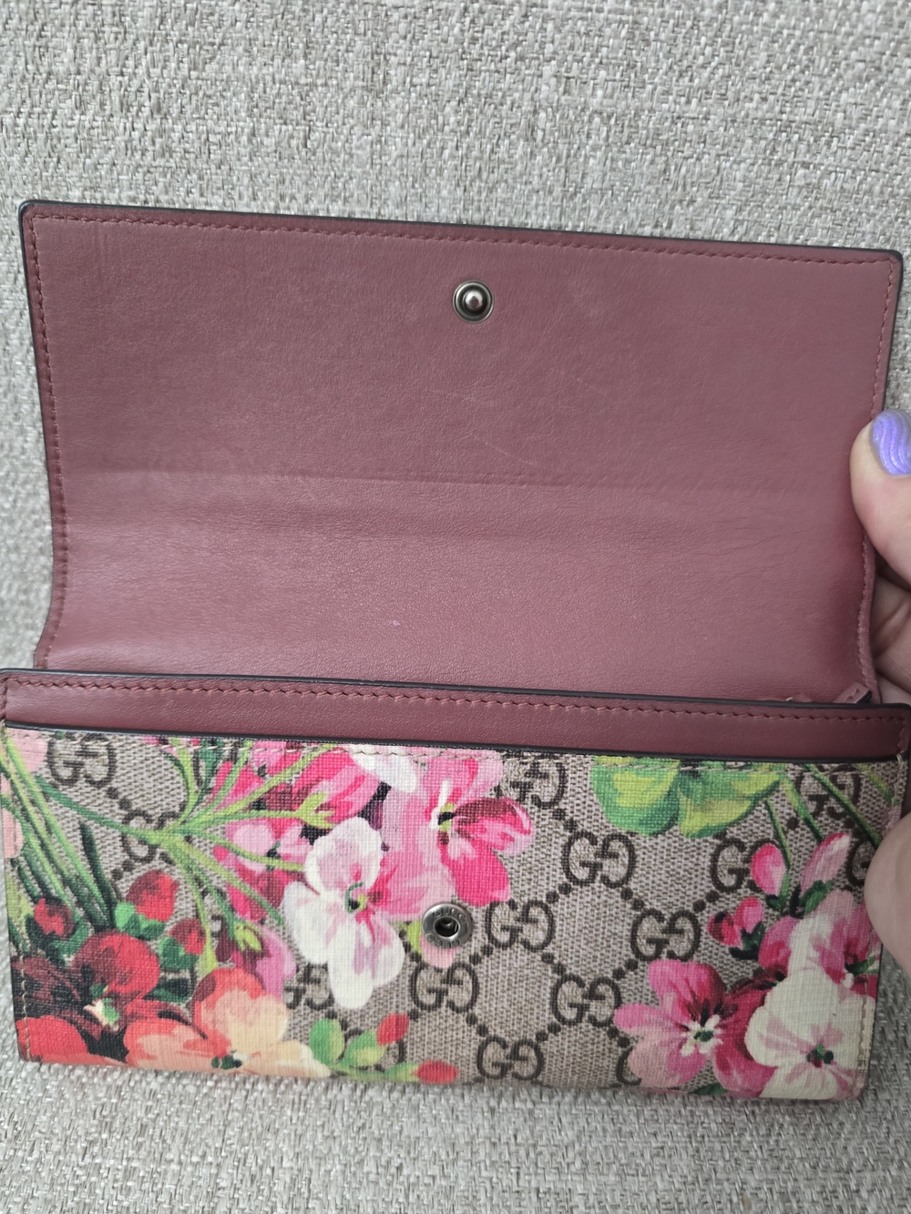 Gucci GG Blooms Supreme Continental Wallet - Picture 3 of 11